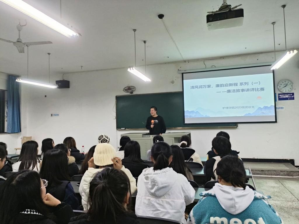 http://news.cmc.edu.cn/__local/1/2A/AD/0AA2F966DB0B1EE2CA35F38FAD0_873460A2_15322.jpg
