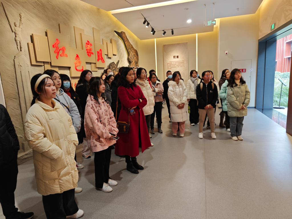 http://news.cmc.edu.cn/__local/3/FD/00/A9ABE77FA82B1A8FA33ABA5C53B_9A8C1316_19775.jpg