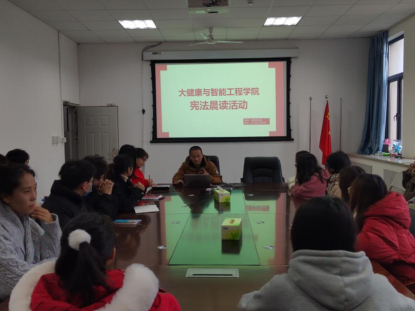 http://news.cmc.edu.cn/__local/F/46/7B/C7E63F154088A137A233173D802_1C671097_70801.png